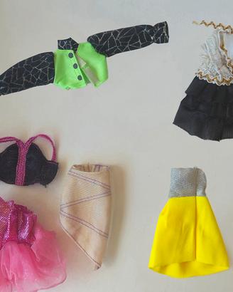 Lotto Abiti e Vestiti Misti per Barbie Winx Tanya