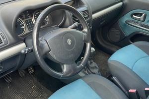 Renault Clio 2003 1.4 16v 72kw