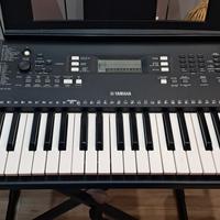 PIANOLA YAMAHA E363