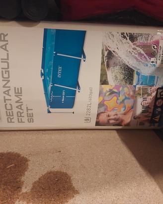 piscina intex esterno