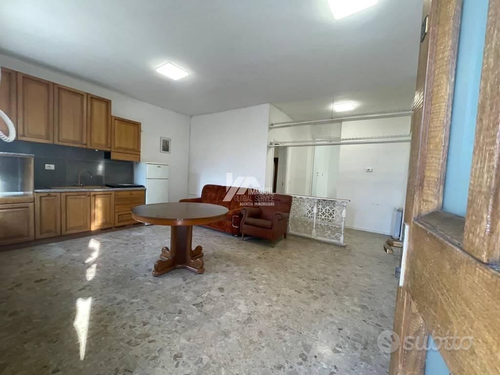 Apartment in Lumezzane, Villaggio Gnutti, Piatucco - Vista 3