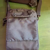 Porta ipad a tracolla