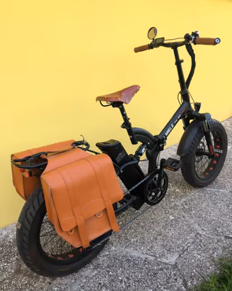 Bicicletta elettrica pieghevole