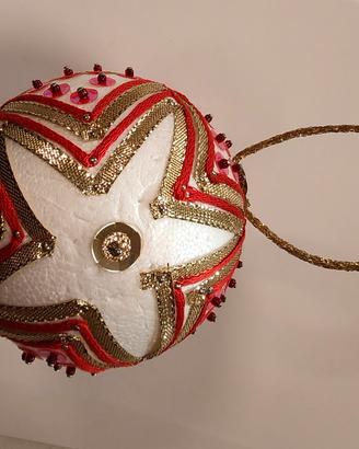 palla di Natale decorata