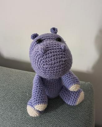 ippopotamo uncinetto pupazzo 