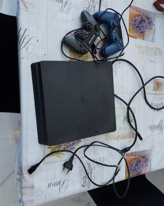 PS 4  come nuova.