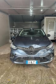 Renault Clio TCe 100 CV 5 porte Edition One sinist