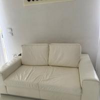 Divani in pelle bianca