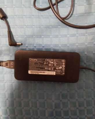 Alimentatore per notebook chicony