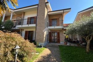 PORZIONE DI BIFAMILIARE A SAN FRANCESCO AL CAMPO