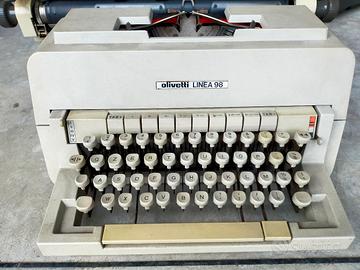 Macchina da scrivere 