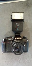macchina fotografica a pellicola 35 mm.Nikon 301