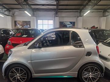 EQ BRABUS Style 60kw full pelle navi telecamera