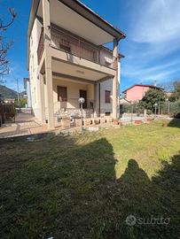 Casa bifamiliare zona Borgo Rivo