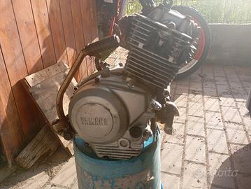 per Yamaha XT 125 