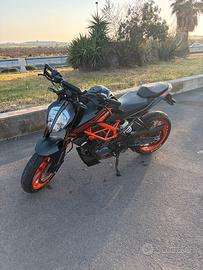 KTM Duke 125 2022