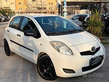 Toyota Yaris 1.0 69Cv 5 porte 12 MESI DI GARANZIA