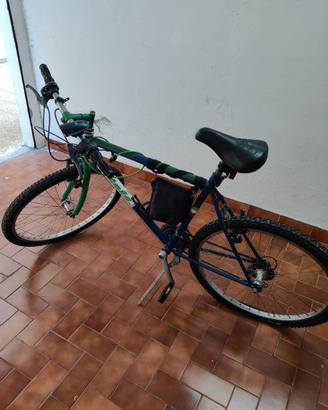 Atala 26''