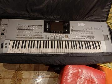 Yamaha Tyros 5