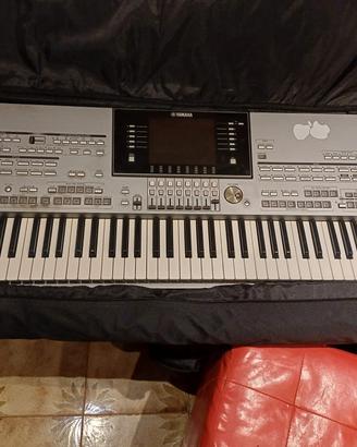 Yamaha Tyros 5