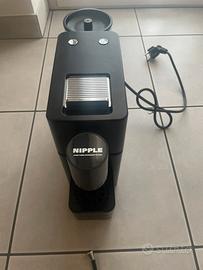 Macchina espresso con montalatte