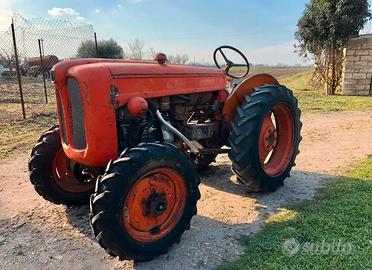 Trattore Fiat La piccola 241 RV