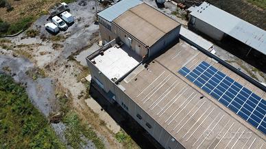 Capannone industriale con annesso appartamento cus