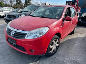 Ricambi usati per Dacia Sandero 1.4 benz 2010