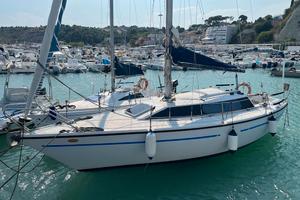 Comet 850 barca vela