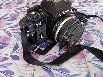 Macchina fotografica NIKON FG