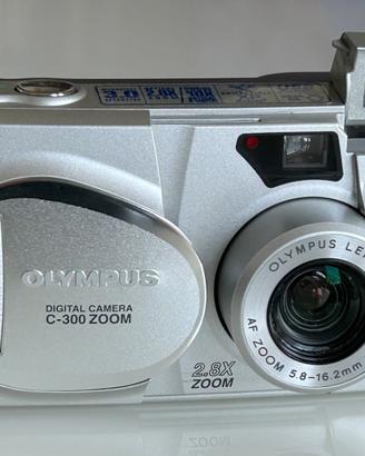 Olympus Camedia C-300 Zoom