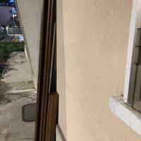 Mensole effetto legno scuro