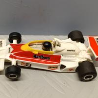 Slot car 1:32 polistil MC laren 1977