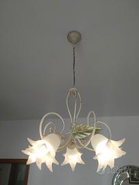 Lampadario 5 luci e coppia di abat-jour. Perfetti.