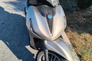 Piaggio Beverly 400 hpe