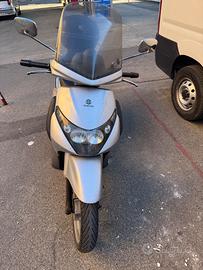 Piaggio beverly 250