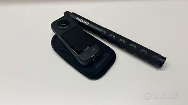 Insta360 X3 + Invisible Selfie Stick + Custodia