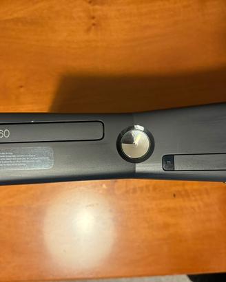 Xbox 360 4gb + giochi