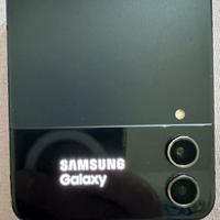 Sansung galaxy Z flip 4