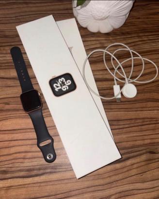 Apple Watch SE 40 mm