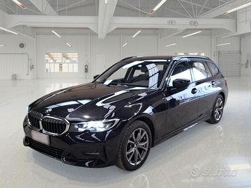 BMW 318 48V SPORT TOURING AUTO 5 PORTE STATION WAG