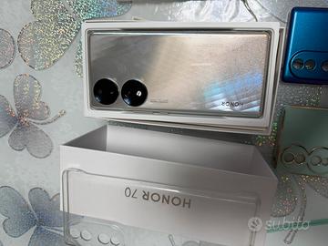 Smartphone honor 70