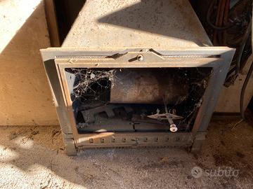 Inserto caminetto a legna