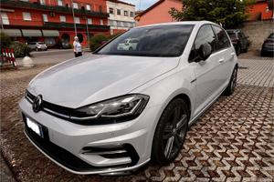 Golf R-line 1.5 tsi 150cv