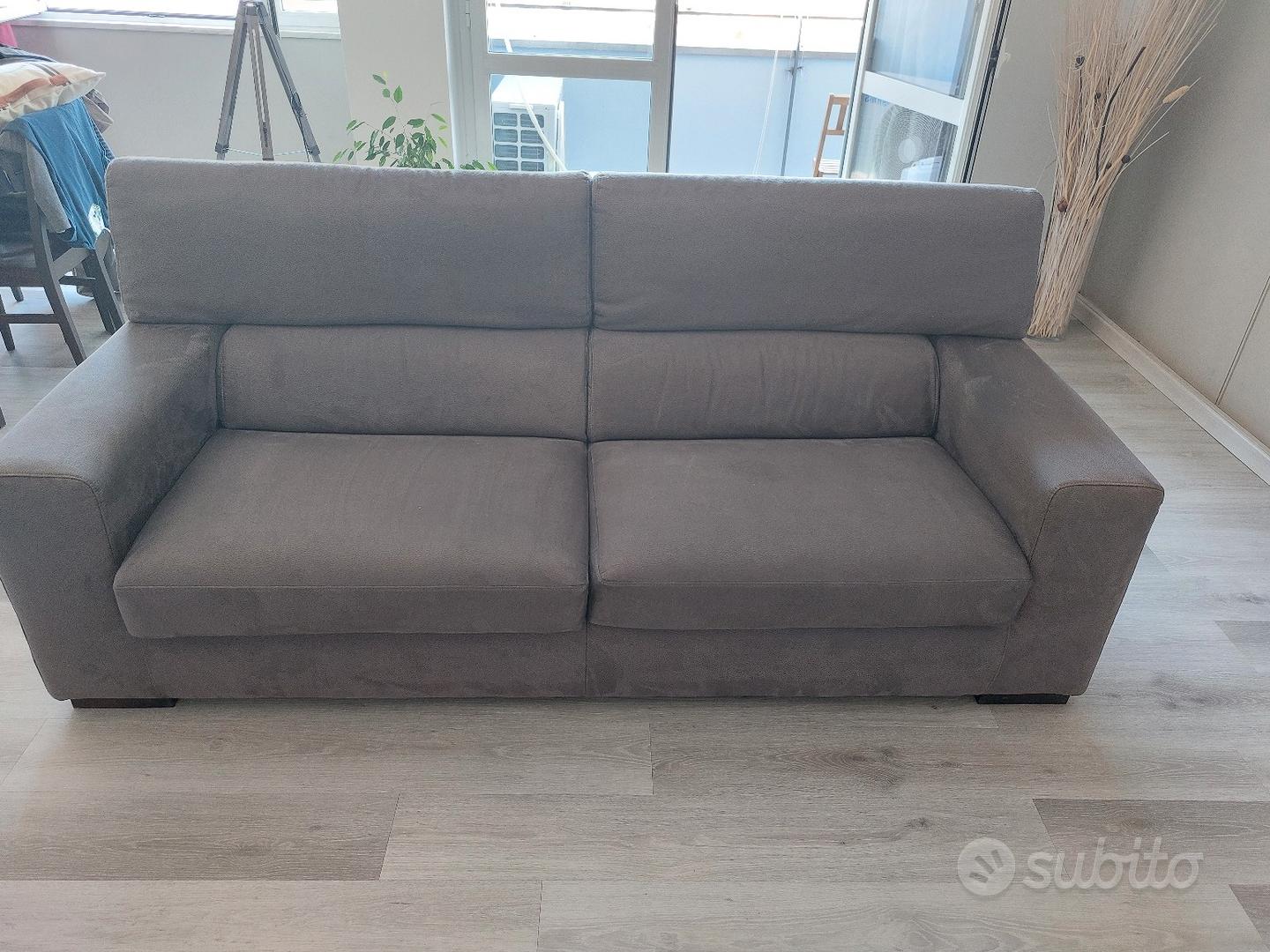 divano 3 posti poltrone e sofà Arredamento e Casalinghi In vendita a