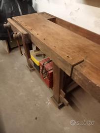 Da vendere banco falegname.