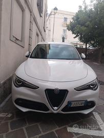 Alfa Stelvio Q4 2.2 2017 km 170.000