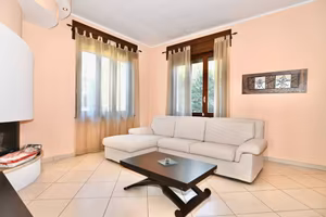 Villa di 168 m² con 4 locali e box auto a Rescaldi