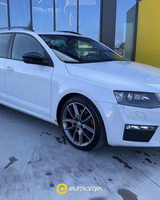SKODA Octavia 2.0 TDI CR 4x4 DSG Wagon RS