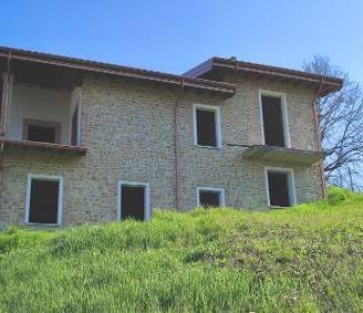 Villa di 421 m² con più di 5 locali e box auto a C